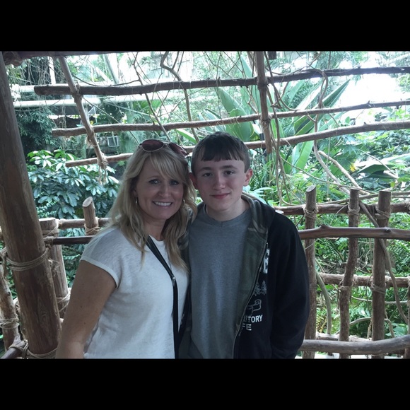 Meet your Posher, Robin - Picture 1 of 1