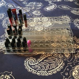 72 count lipstick stand