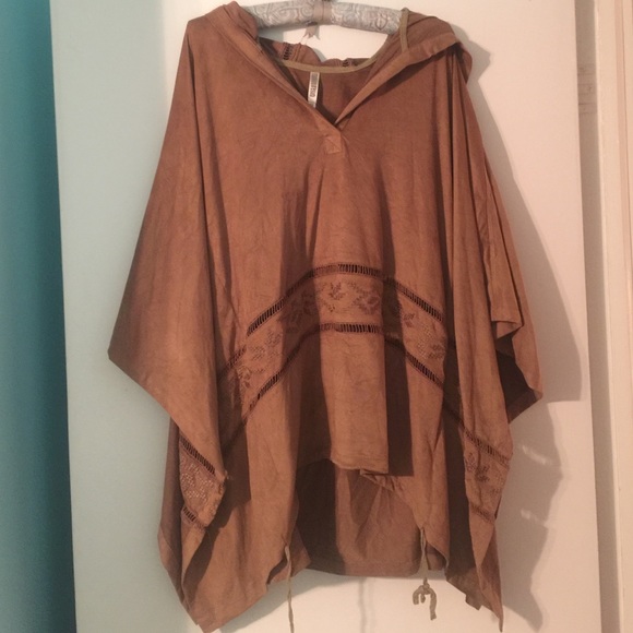 Hooded poncho