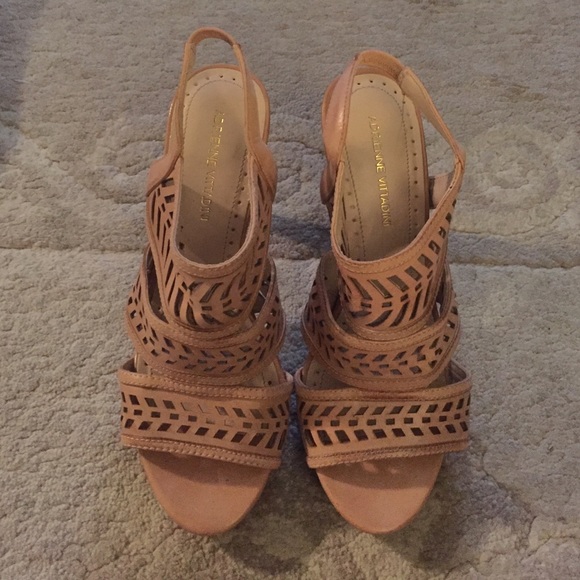 Adrienne Vittadini Prim Sandal Nude Size 6