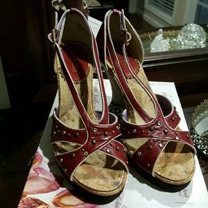 Kensie hanya red heels