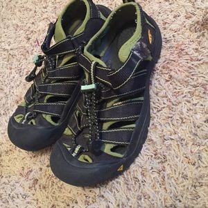 Keen shoes