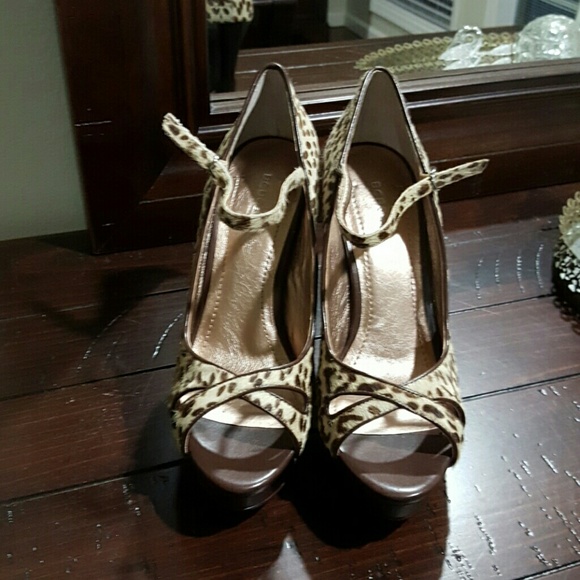 BCBGENERATION Leopard heels - Picture 1 of 4