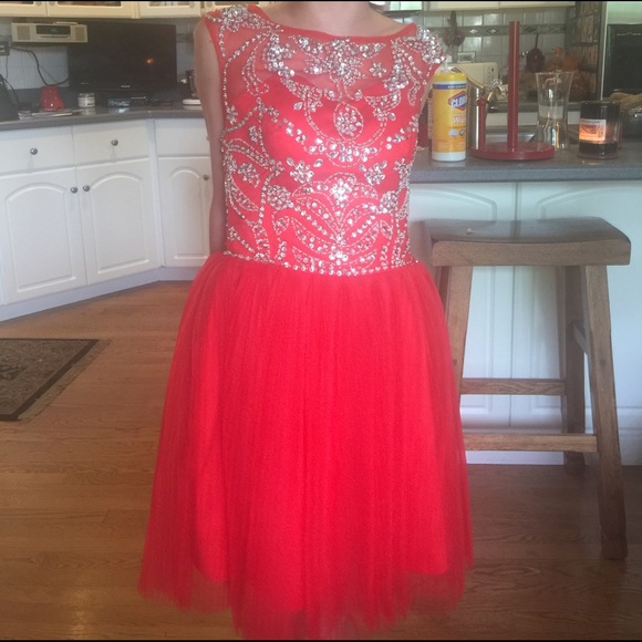 Stunning red dress (Sherri Hill look alike)