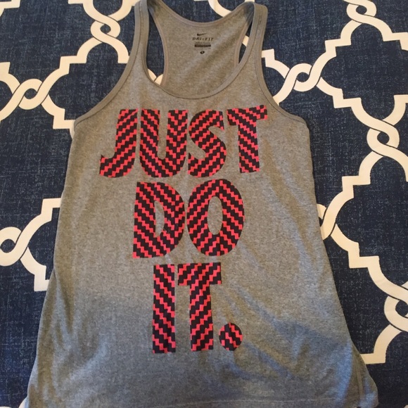 Nike tank