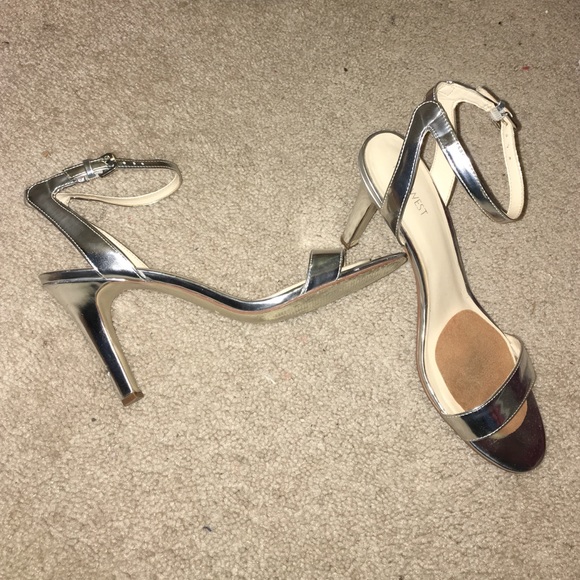 Metallic Silver 3 1/2 inch heels