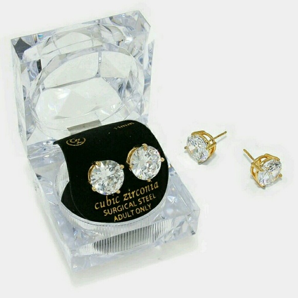 🔥Sale $10🔥Cubic Zirconia Stud Earrings - Picture 2 of 2