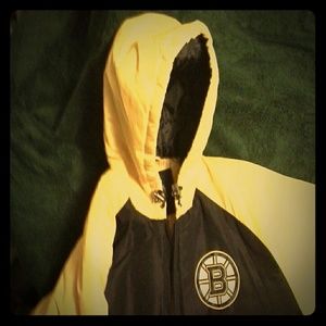 NWOT Boston Bruins Winter coat