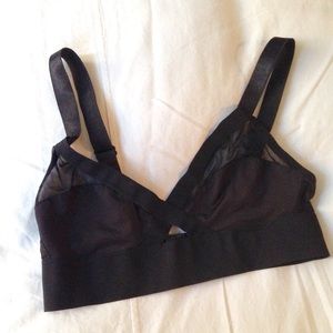 URBAN OUTFITTERS Black mesh detail beakers