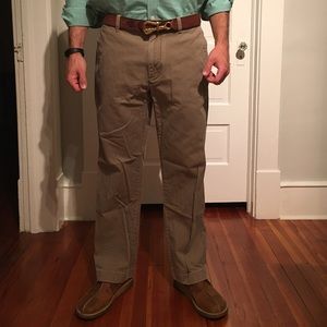 Men's J. Crew brown chinos,Size 33x32.