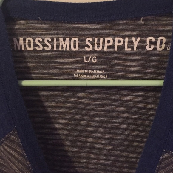 SOLD- Men's Gray and Blue Baseball Tee Shirt Large - Picture 4 of 4