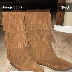 Fringe boots