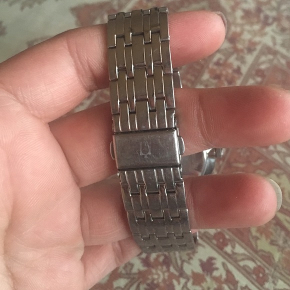Bulova watch - Picture 2 of 3