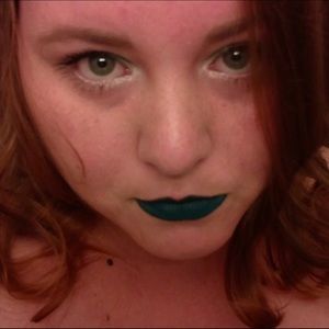 Meet your Posher, Cynthia