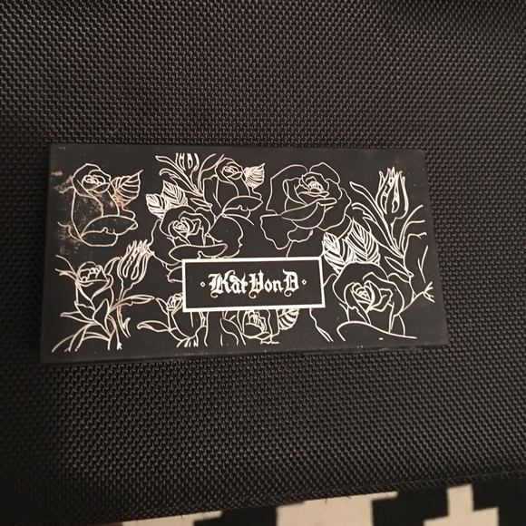 Kat Von D little Saint palette - Picture 1 of 2