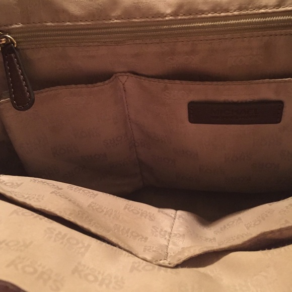 Michael Kors - Picture 2 of 4