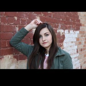 Meet your Posher, Haley