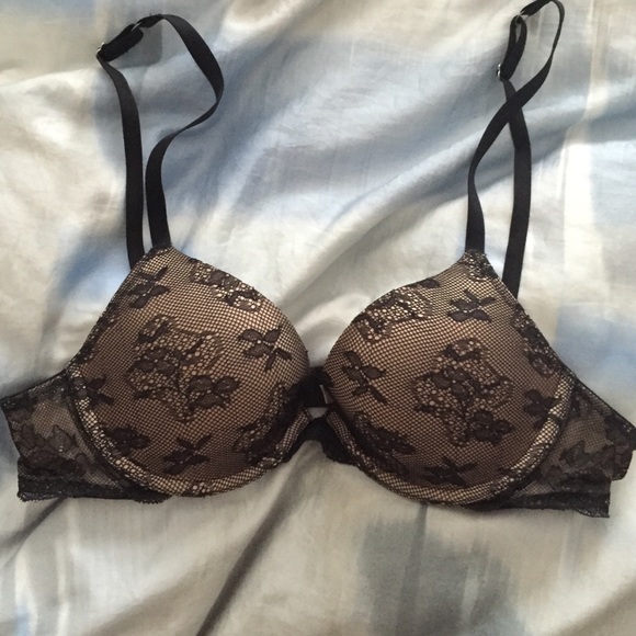 Victoria's Secret BioFit Demi Bra 34B