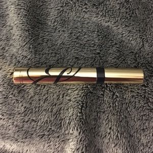 @sshakespeare Estée Lauder mascara