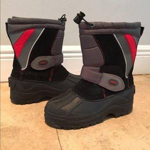Totes kids snow boots. Size 3