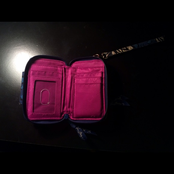 Vera Bradley Wristlet - Picture 3 of 3
