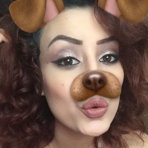 Meet your Posher, Alicia