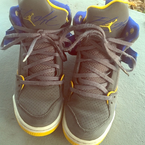 Ram colored nikes flights