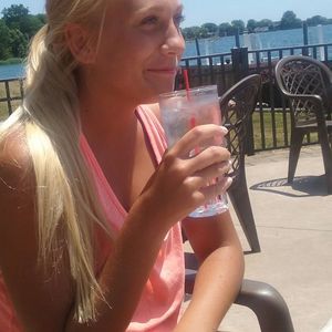 Meet your Posher, Alissa