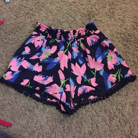 Gab and kate Floral shorts - Picture 1 of 3