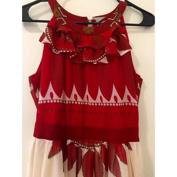 Francesca's open back dress - Picture 2 of 3