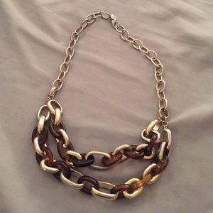 Banana Republic tortoise and gold link necklace