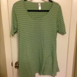 Lularoe perfect T medium GUC