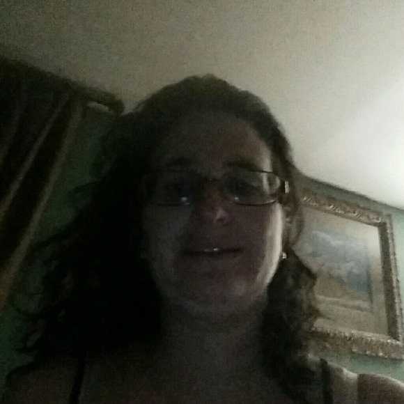 Meet your Posher, Shari - Picture 1 of 1