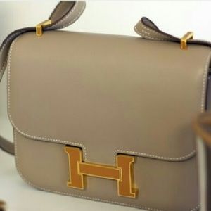 Meet your Posher, Andreia