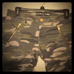 Express Camo Ankle Leggings