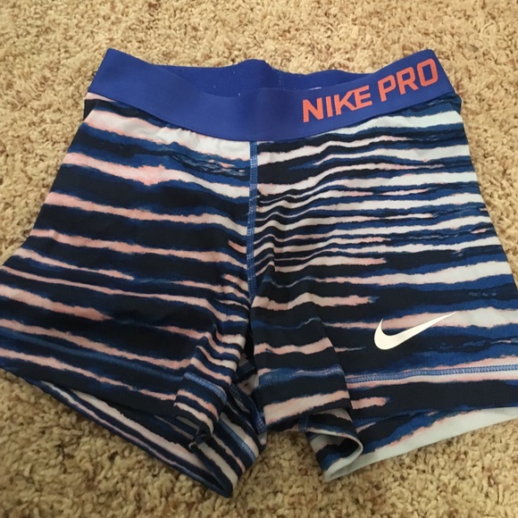 Nike Pants - Nike pro spandex short