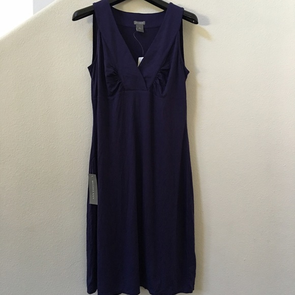 Tags on! Ann Taylor A line, v neck, light weight