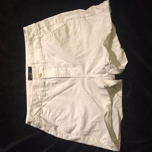 American Eagle white shorts