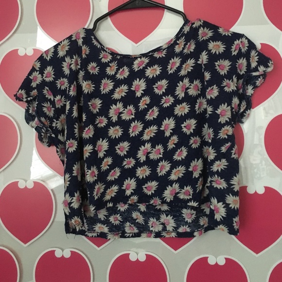 Girls large lose crop top
