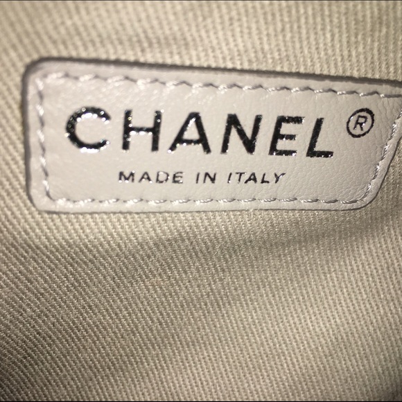 Chanel large lambskin bag - Picture 3 of 3