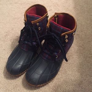 Tommy Hilfiger rain boots!