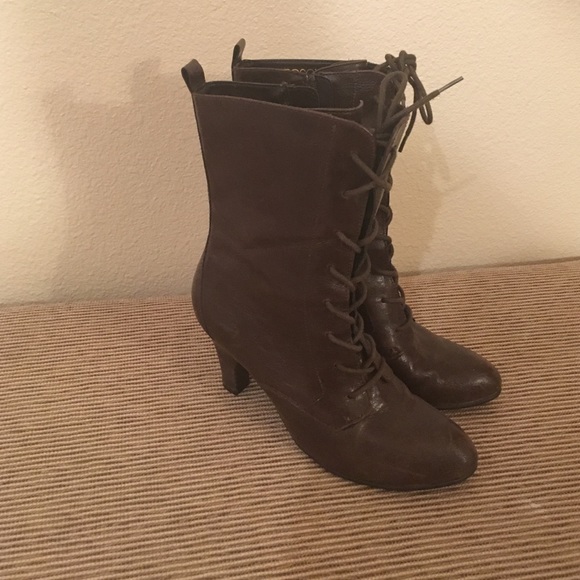 Lace up brown boots with 1 1/2" heel