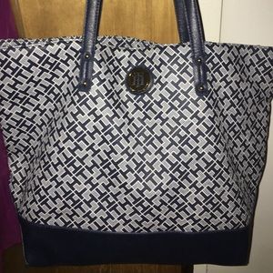 Tommy Hilfiger purse