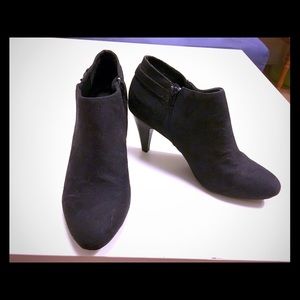 Black suede material heeled ankle boots