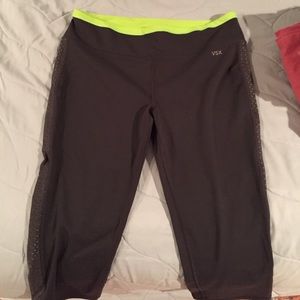 Cropped knee high Victoria secret workout pants