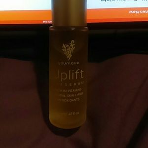 Younique uplift eye serum