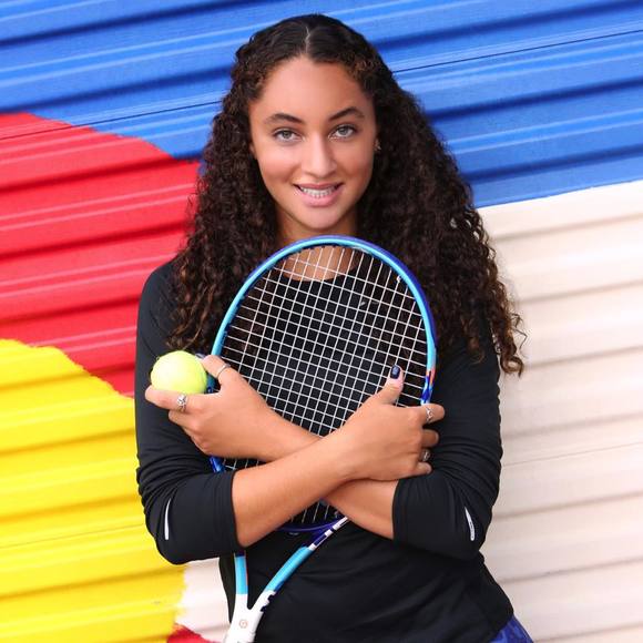 Meet your Posher, Jade - Picture 1 of 1