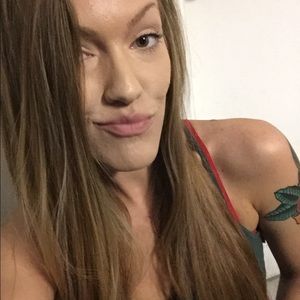 Meet your Posher, Alexandra