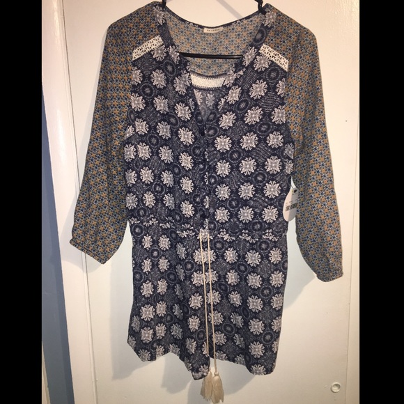 Patterned Romper - Picture 1 of 3