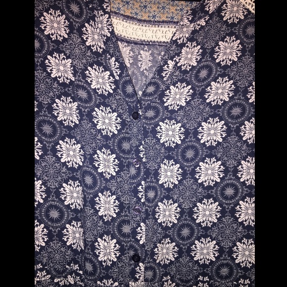 Patterned Romper - Picture 3 of 3